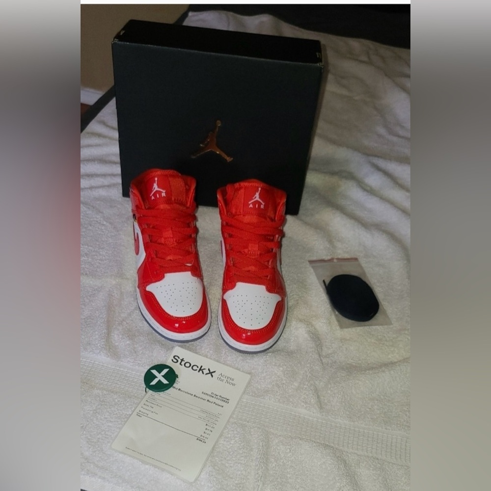 Jordan 1 Mid SE GS